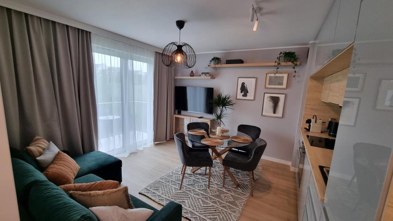 Apartament Mlody Gdansk - Bezplatny Parking, Mocne Wifi, Dobre Polaczenie Z Lotniskiem Eksteriør billede